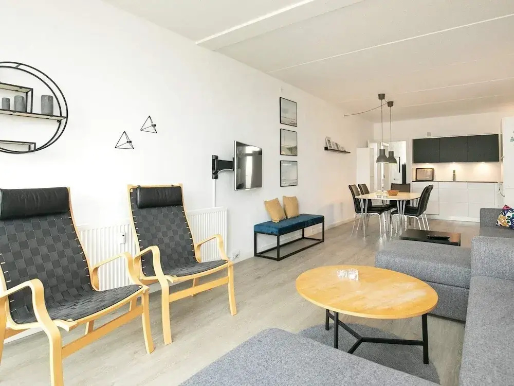 6 Person Holiday Home on a Holiday Park in Blokhus - фото 3