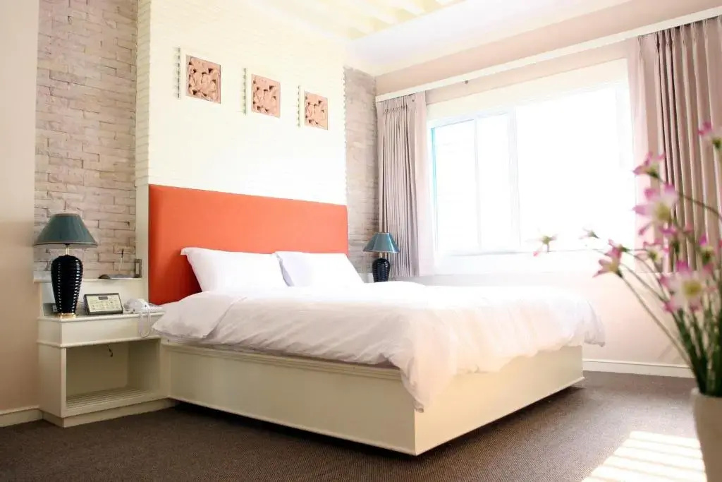 Superior Double room (full double bed)