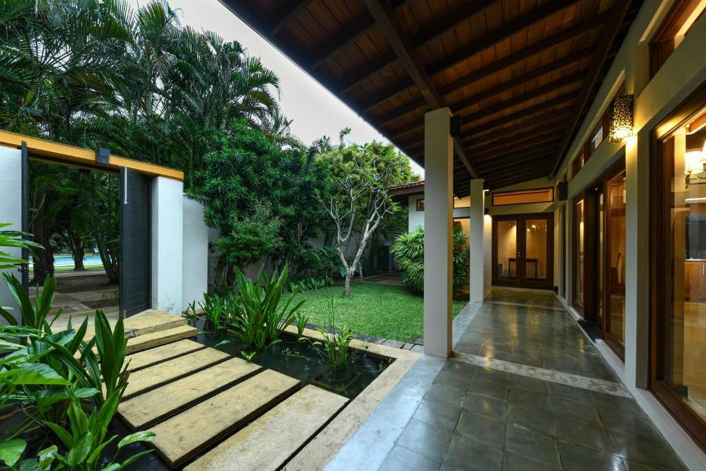 Serene Pavilions