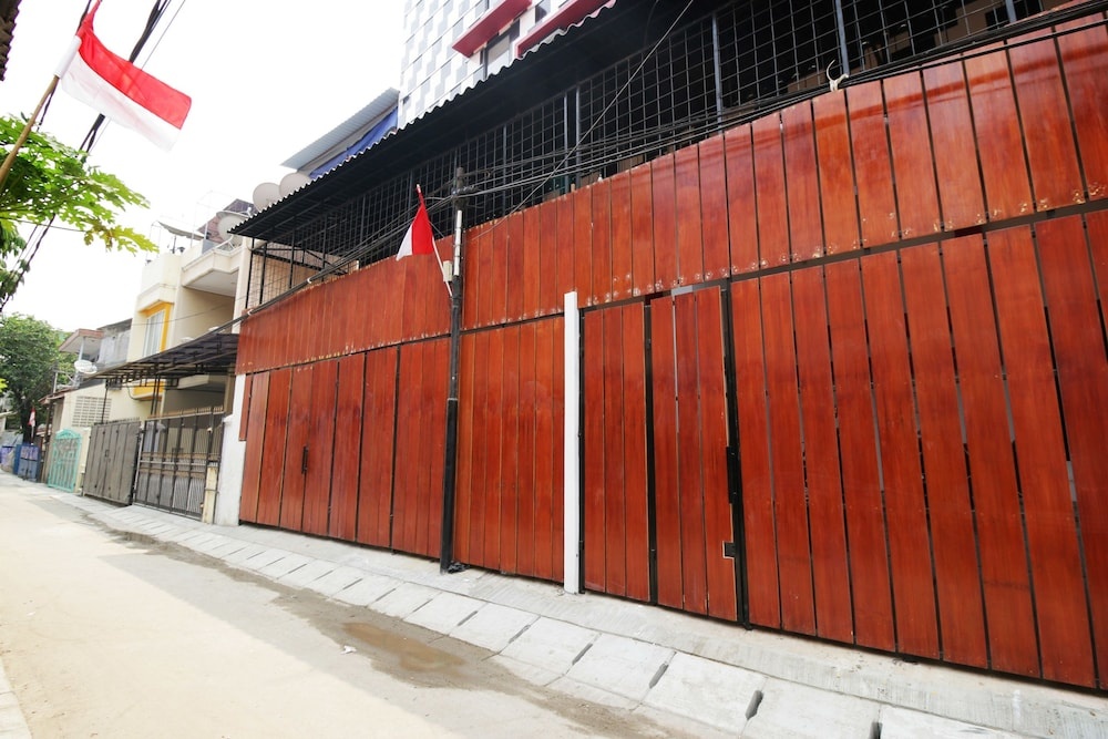 Airy Eco Syariah Grogol Rawa Bahagia Dua 31 Jakarta