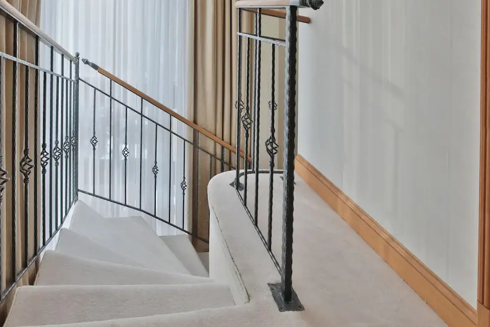 Balcony & Terrace