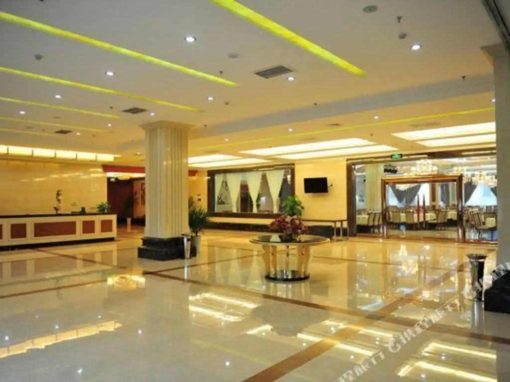 Fenghui International Hotel - фото 2