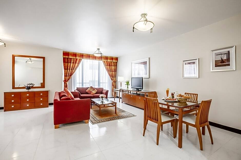 Golden Sands Hotel Apartments