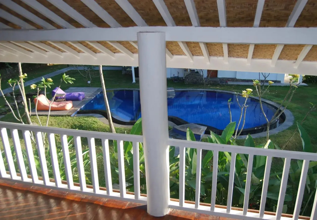 Balcony & Terrace