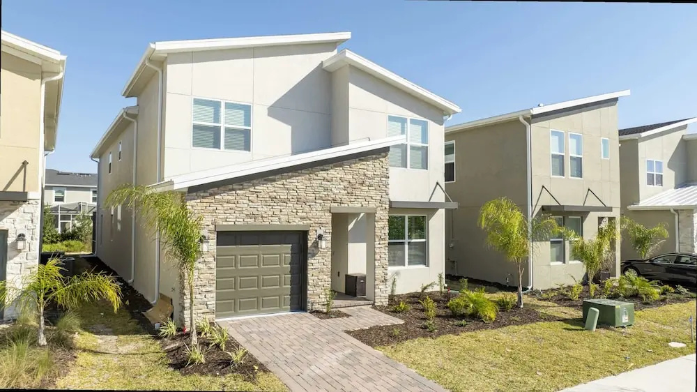 Themed 5Bd Family Villa w Pool Spa Near Disney