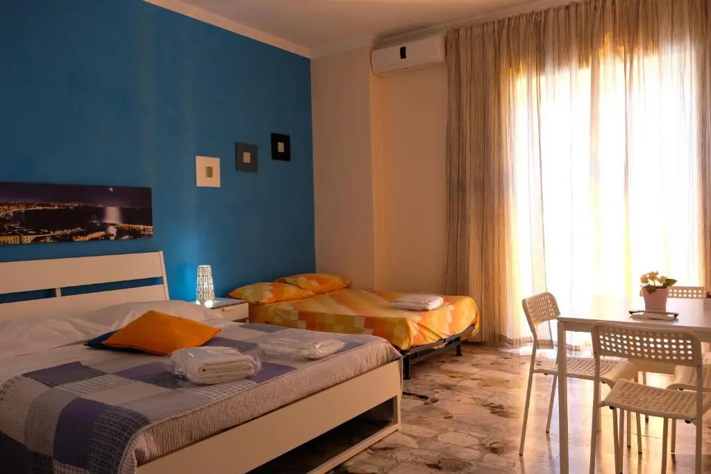Deluxe Double room with balcony (full double bed)