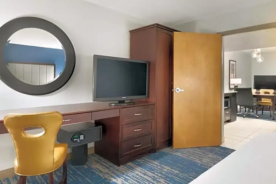 Embassy Suites by Hilton Columbus - Chambres