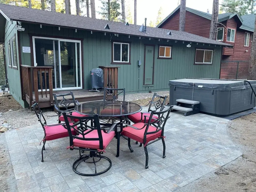 Grizzly Cottage