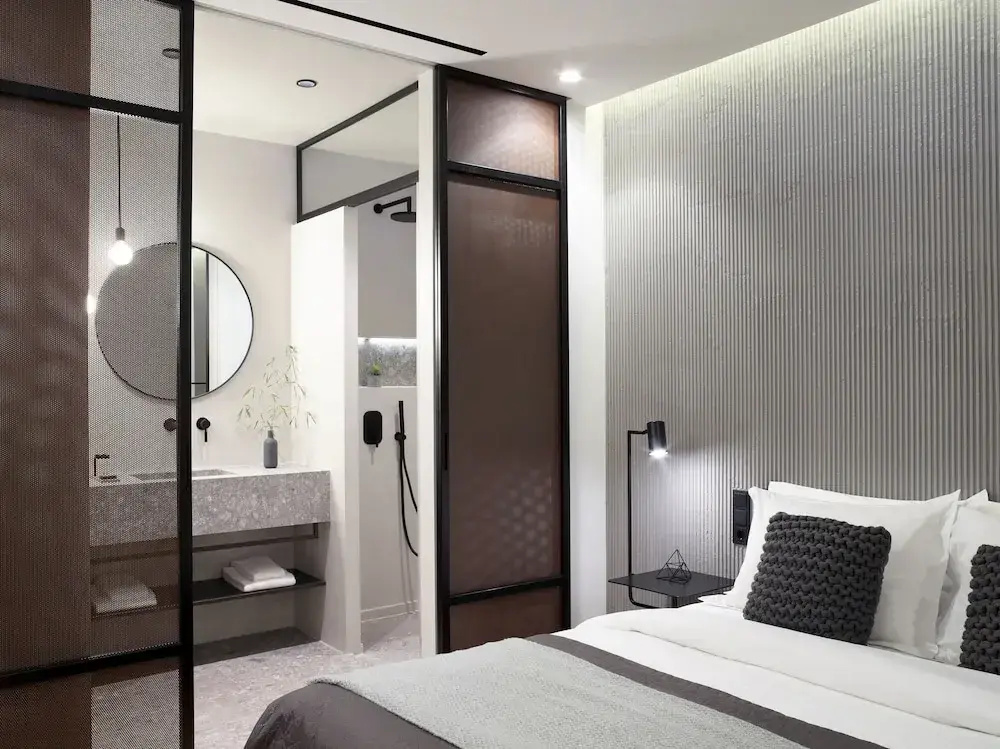 Standard Family Basement room with courtyard view
