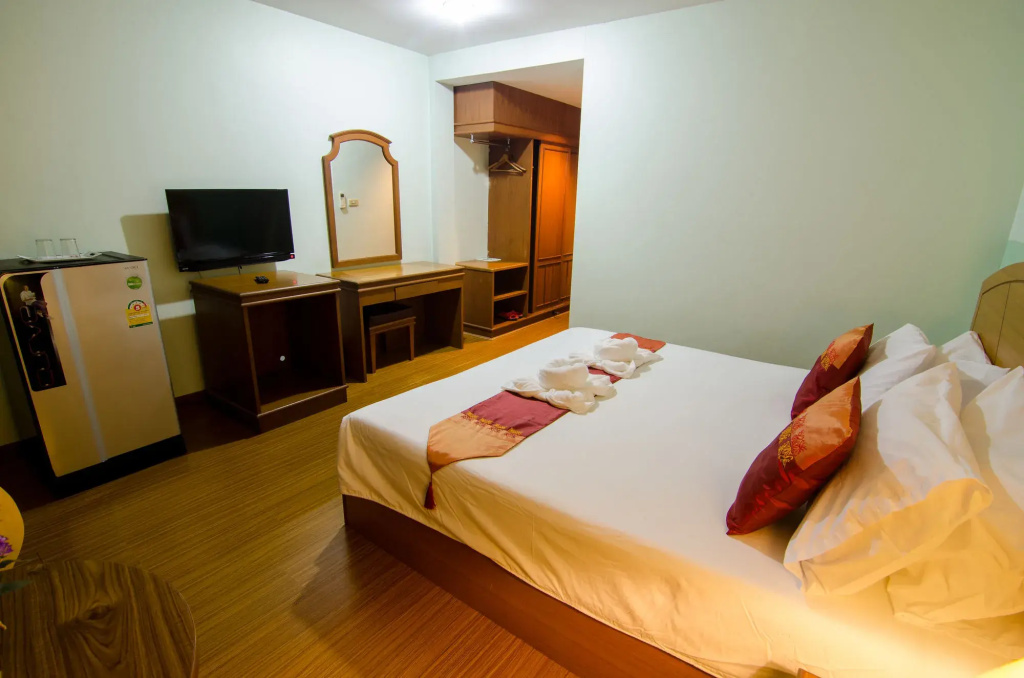 Ranong Garden Hotel - фото 4