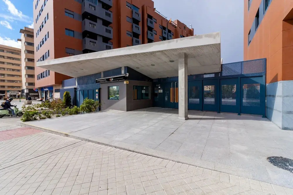 New Big Apple Apartment PTS Granada Canovas