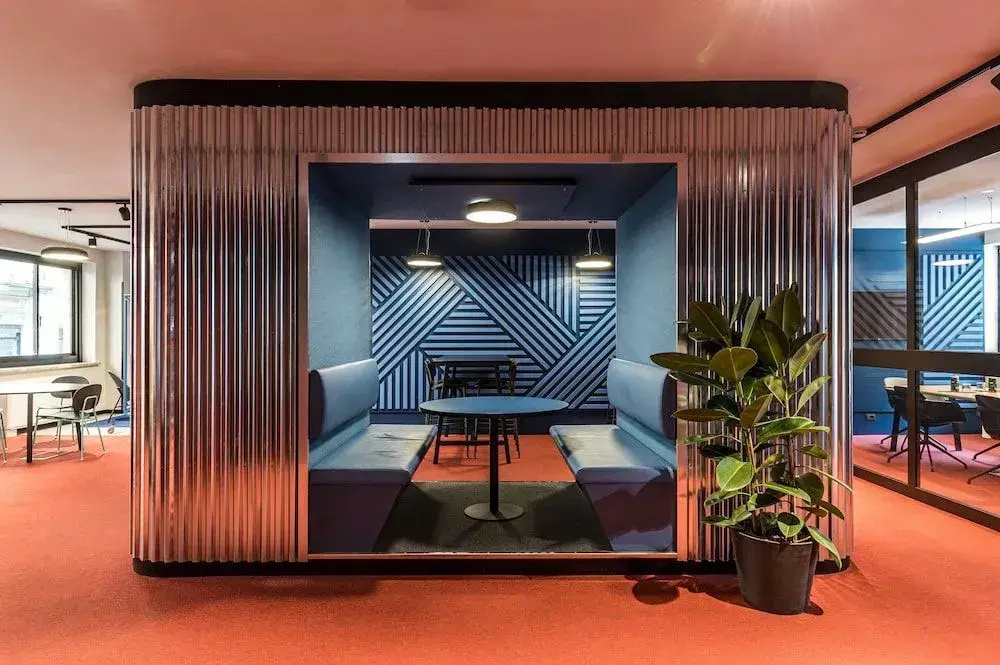 Lobby & Reception