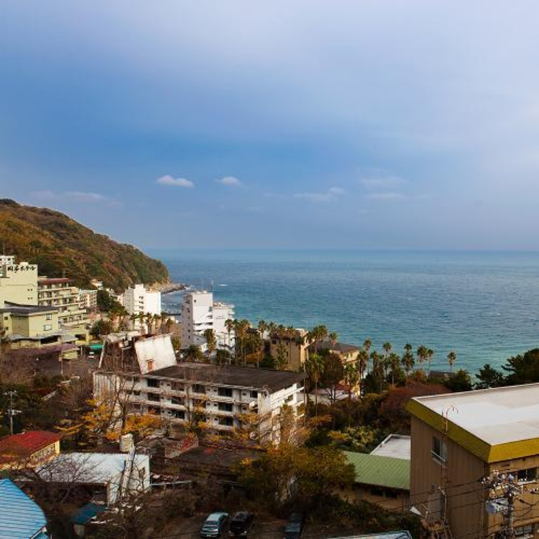 Beach & Waterfront