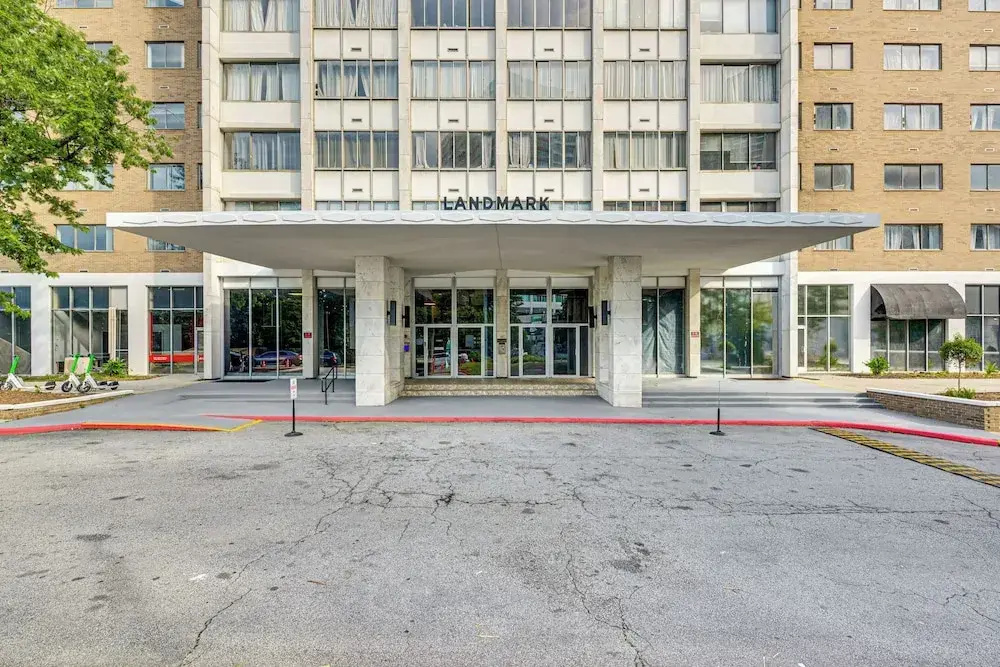 Walkable Condo < 1 Mi to Centennial Olympic Park!