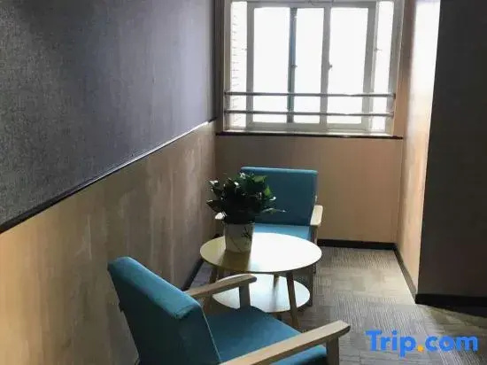 Balcony & Terrace