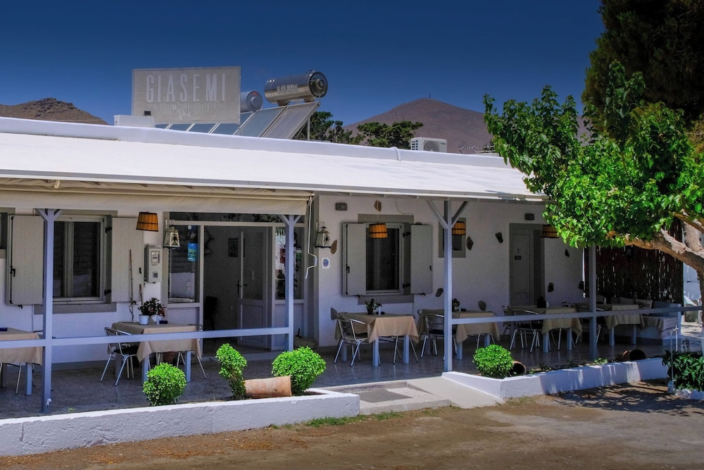 Giasemi Rooms