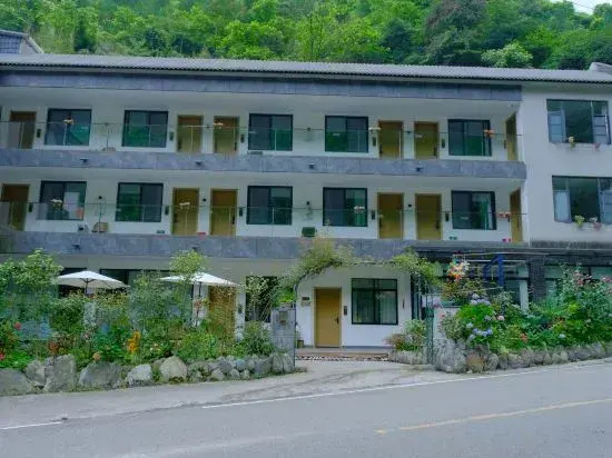 Dayi District Snail Soup Home Stay