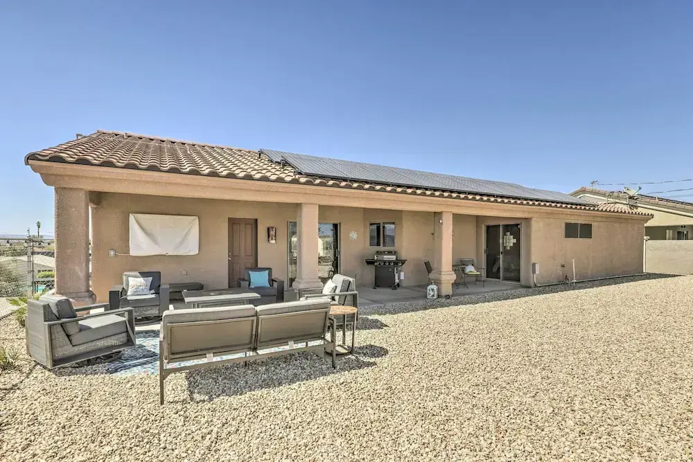 2 Mi to London Bridge: Lake Havasu Getaway