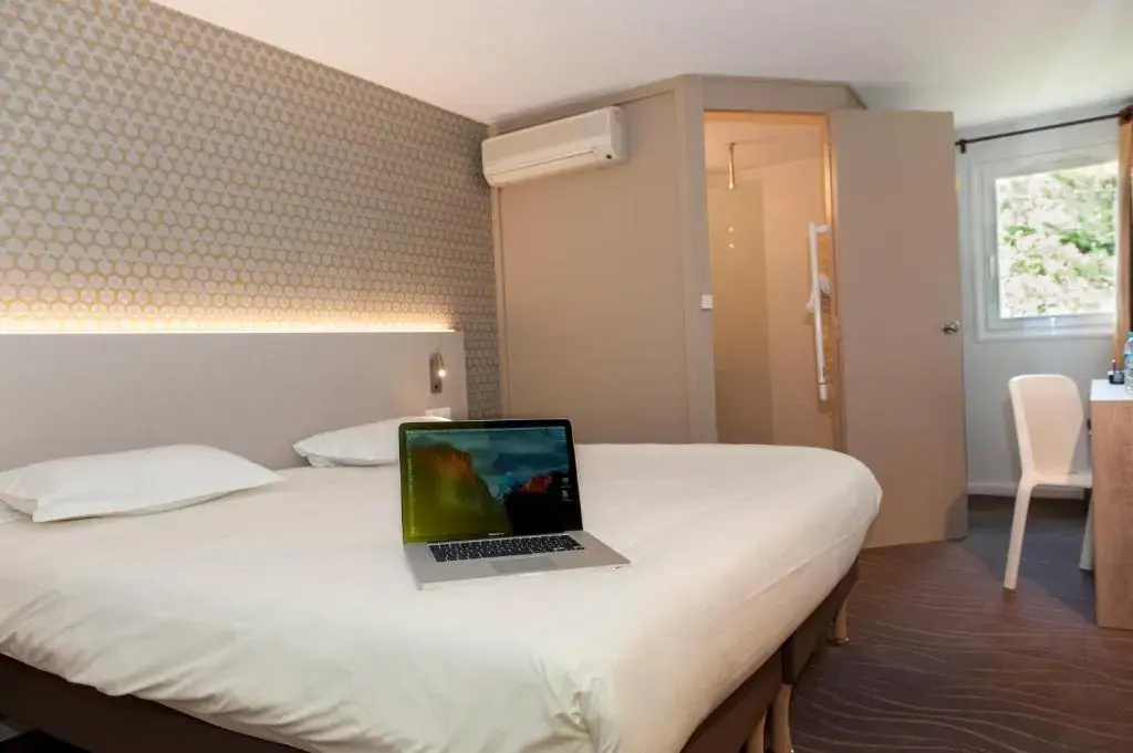 Superior Double room (full double bed)