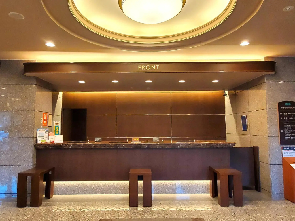 Lobby & Reception