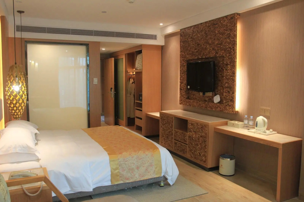 Beihai Silver Beach Begonia Bay Hotel in Beihai