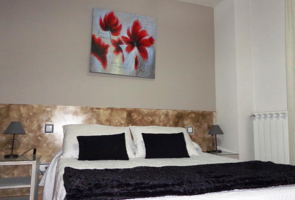 Hostal Don Rodrigo by null