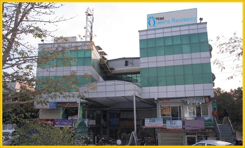 Hotel Queens Residency in Gurugram