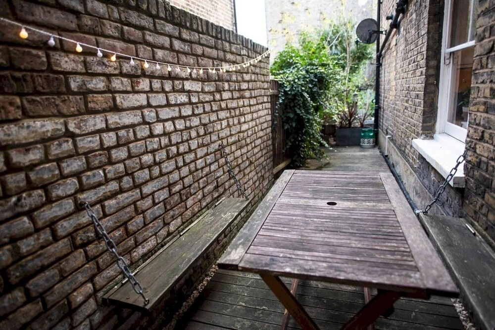 Homely 1 Bedroom Apartment in Bustling Clapham