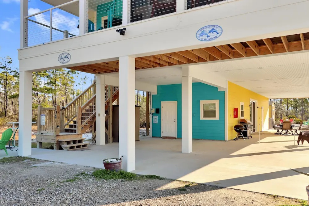 Dolphin Daze Beach House