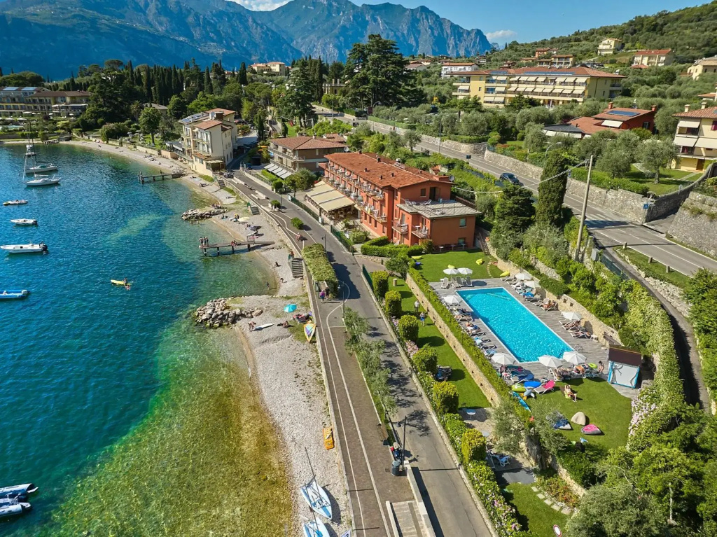 Beach Hotel Rosa