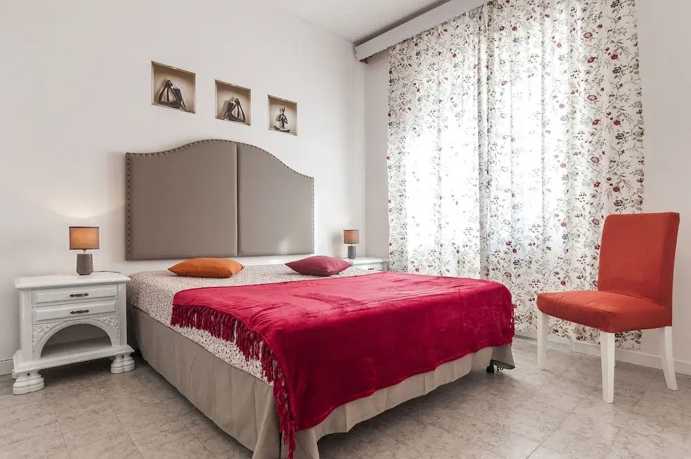 2 Bedrooms Apartment with balcony