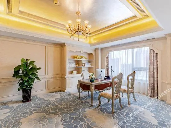 Presidential Double Suite twin beds