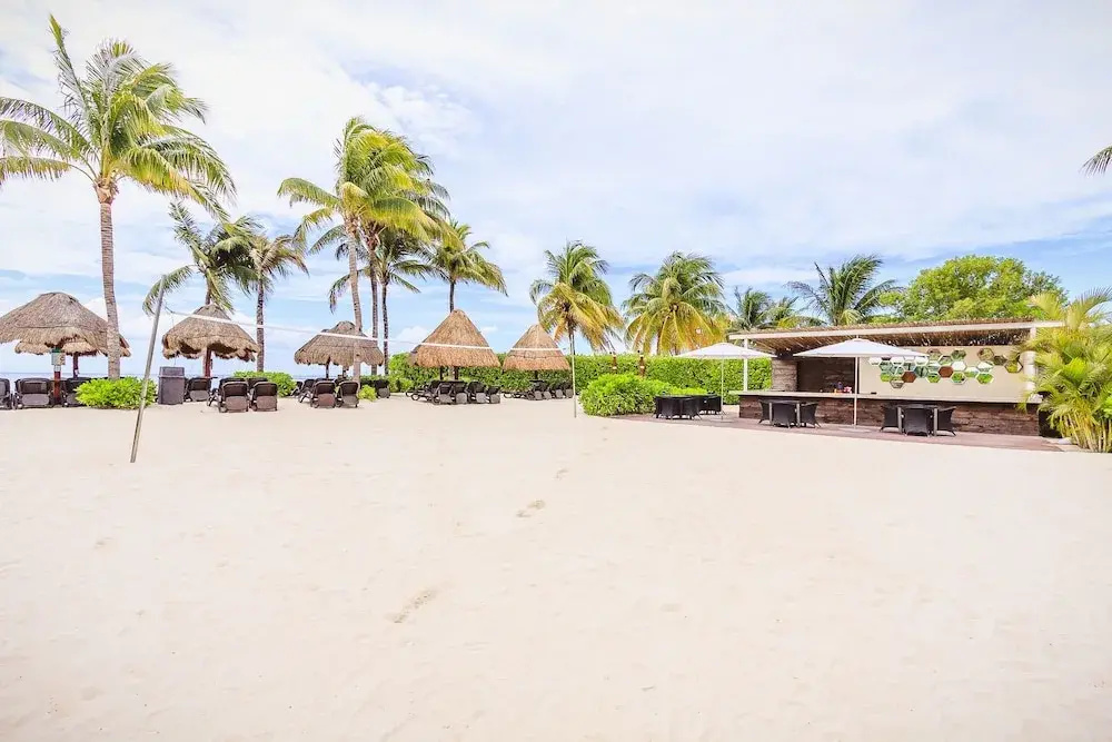 Beach & Waterfront
