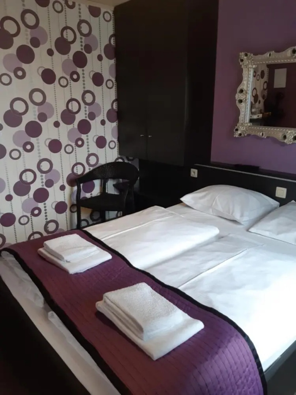 RAVEL Hotel Cyrano - Chambres