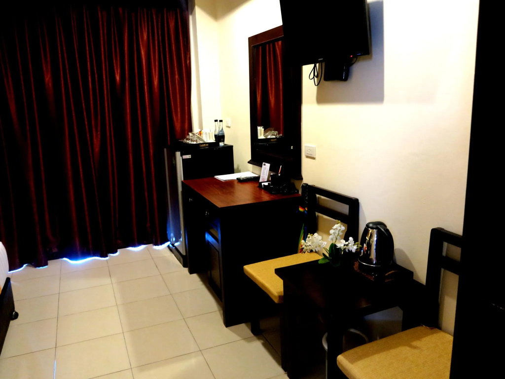 Standard Double room (full double bed)