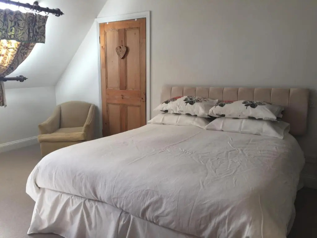 豪華花園景雙人房，配有雙人床