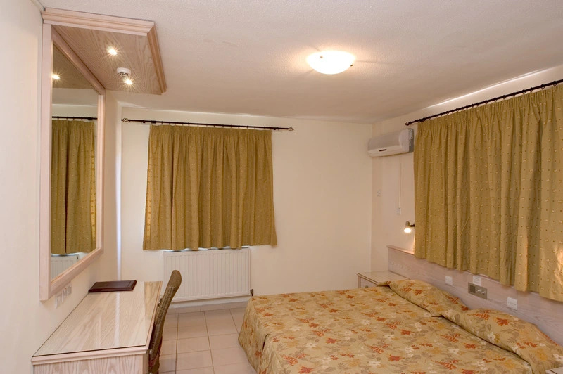Senator Hotel Apartments - Adults Only - Chambres