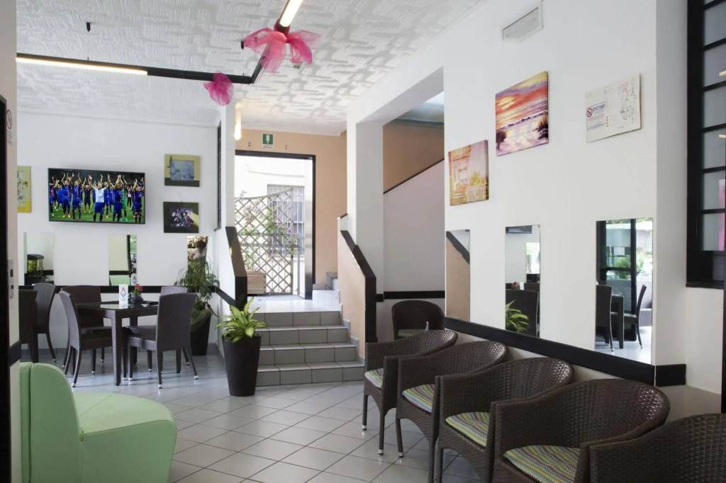 Hotel photo 11