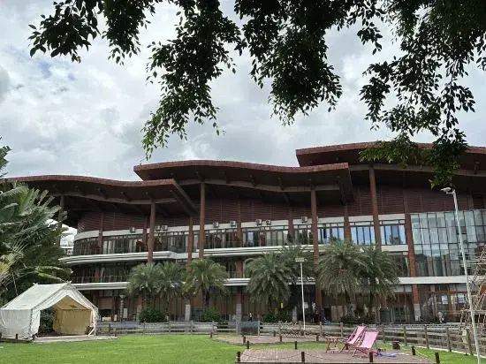 Banling Hot Spring Center