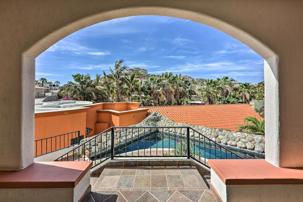 Luxe Cabo Retreat: Terrace w/ Stunning City Views!