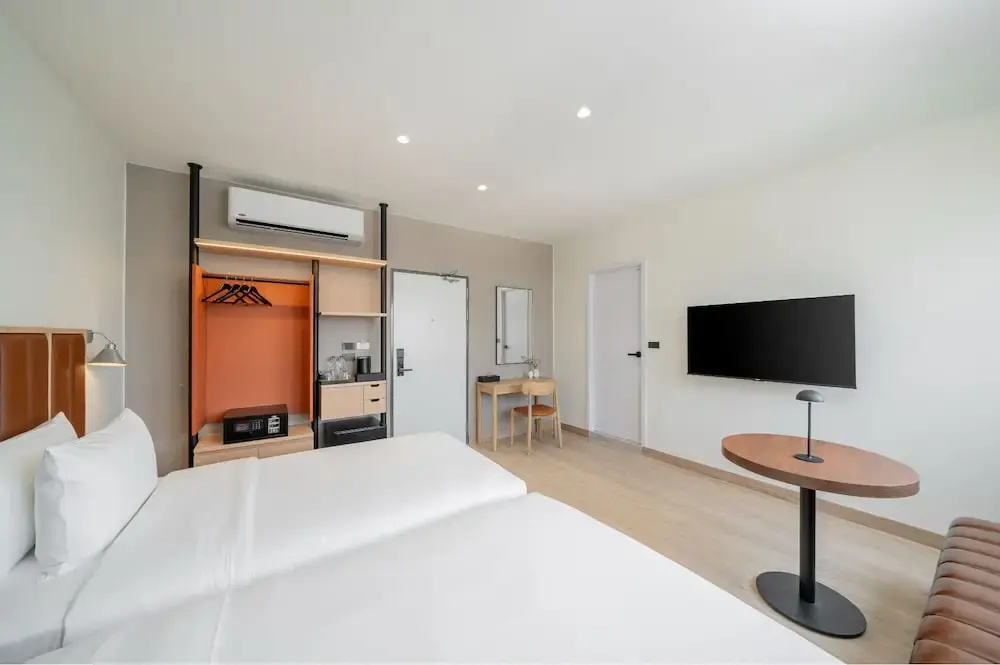 Asoka Hotel — фото