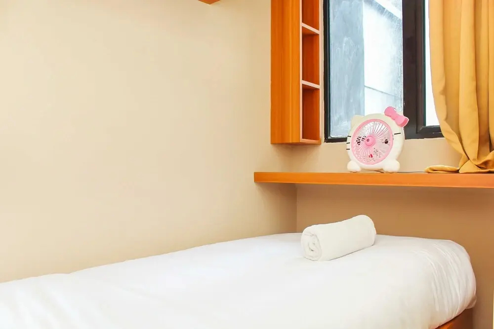 Well Appointed 2Br At Meikarta Apartment