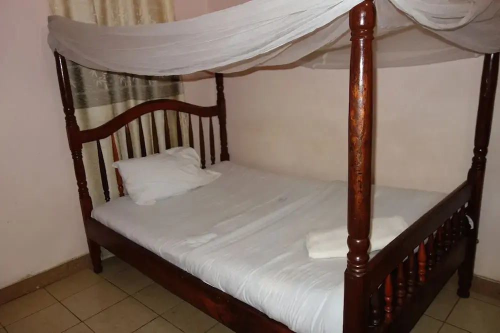 Satellite Hotel - Chambres