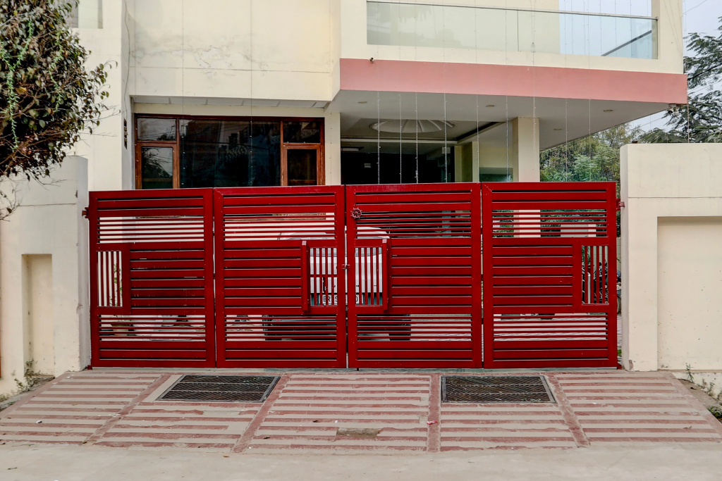 Super OYO Townhouse Gomti Nagar Sector 1 Formerly The Gahmar Inn