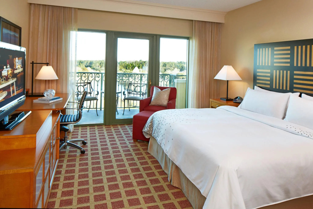 Standard Double room with balcony (full double bed)