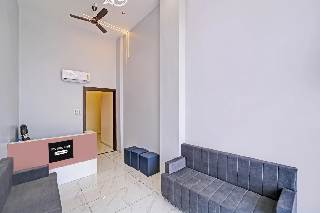 Super Townhouse Oak Aurobindo Hospital Formerly Hotel Aashiyana - фото 15