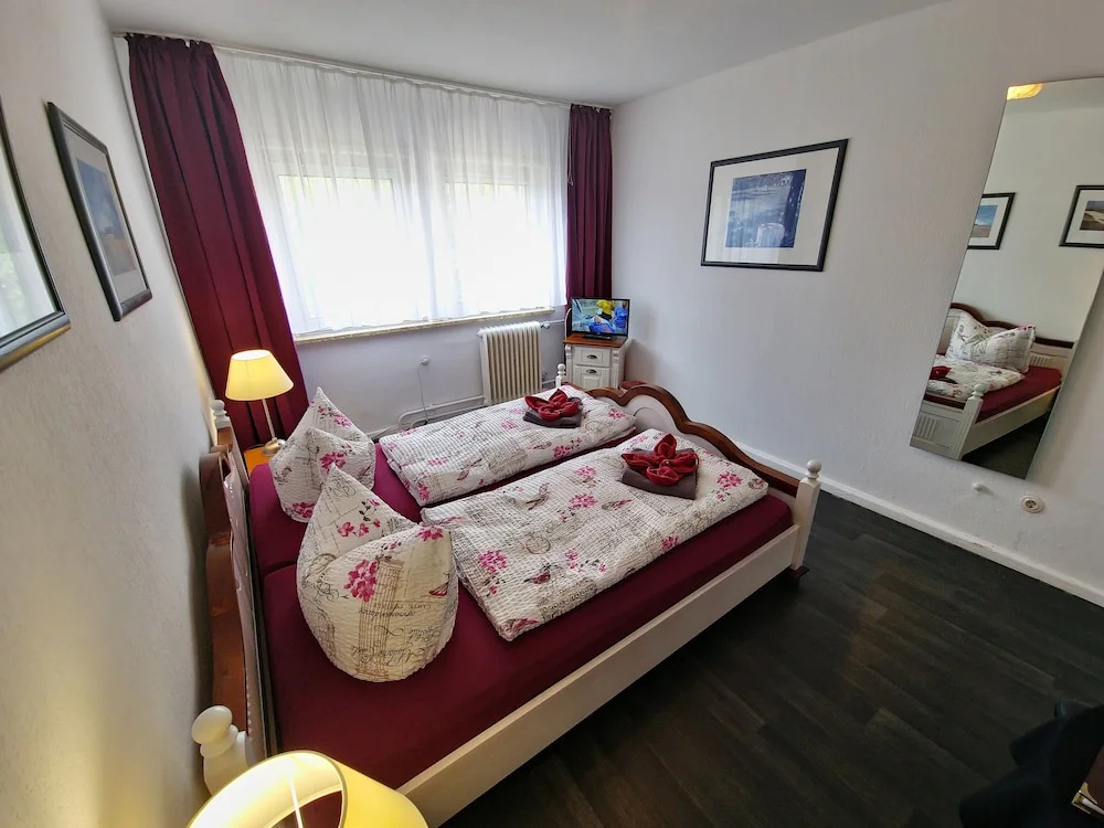 Economy Double room (full double bed)