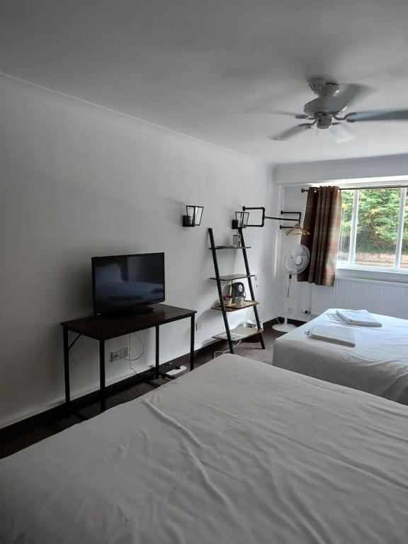 Economy Triple room