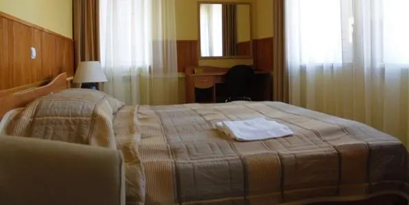 Economy room