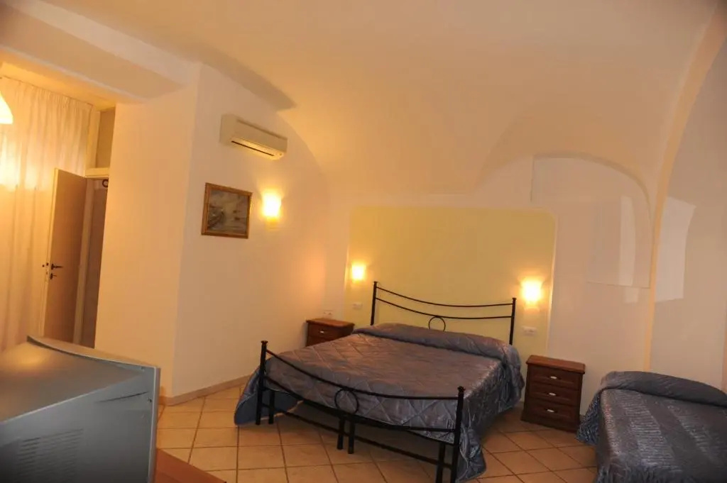 Triple room